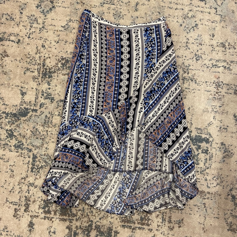 NANAMACS blue pattern HI-LO skirt